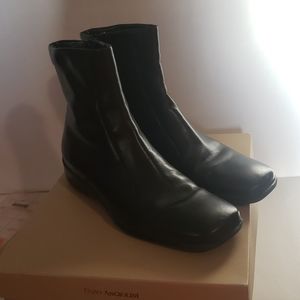 Enzo Angiolini Women's Boots Zip Square Toe Leather Black